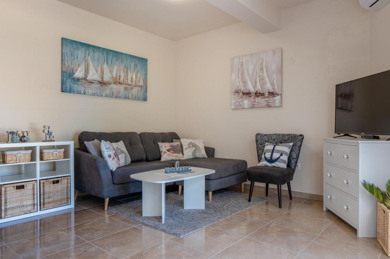 Apartments Sum Mora Vir Exterior photo